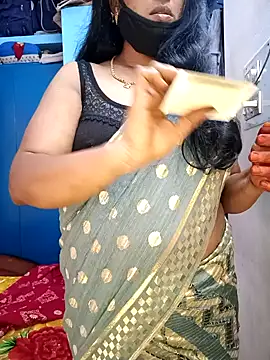 Snapshot of tamil_sarah chatting on 07/10/26, 07:12 tamil sarah online show from 07/10/26, 07:12