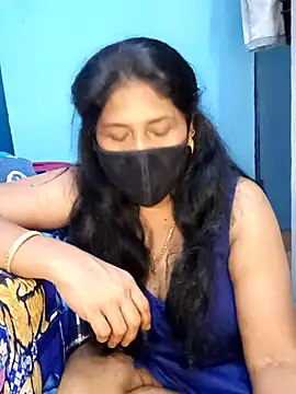 Snapshot of tamil_sarah chatting on 07/14/26, 06:13 tamil sarah online show from 07/14/26, 06:13