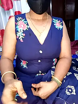 Snapshot of tamil_sarah chatting on 07/29/26, 05:22 tamil sarah online show from 07/29/26, 05:22