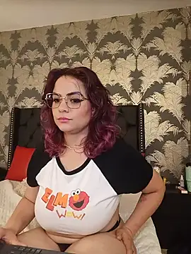 Snapshot of Aurora_Luxx chatting on 07/28/26, 07:39 Aurora Luxx online show from 07/28/26, 07:39
