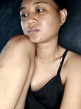 Rayya 4yy online show from 06/17/26, 06:16
