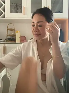 Snapshot of Sao-mei chatting on 07/16/26, 02:17 Sao-mei online show from 07/16/26, 02:17