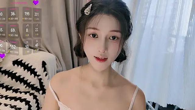 Snapshot of lulu-789 chatting on 07/10/26, 05:12 lulu-789 online show from 07/10/26, 05:12