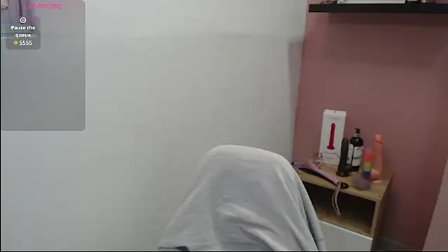 Snapshot of black_velvet chatting on 07/28/26, 03:21 black velvet online show from 07/28/26, 03:21
