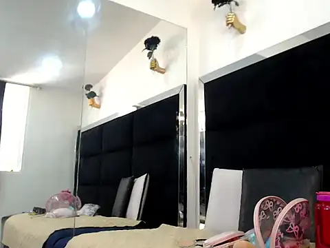 Jazmiin Rosee online show from 07/17/26, 07:52