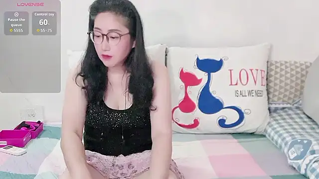 alisa-baby-666 online show from 06/11/26, 01:42