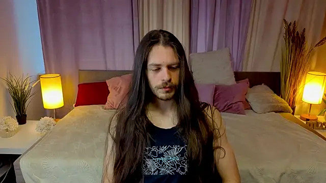 MartinnWolf online show from 06/17/26, 01:45