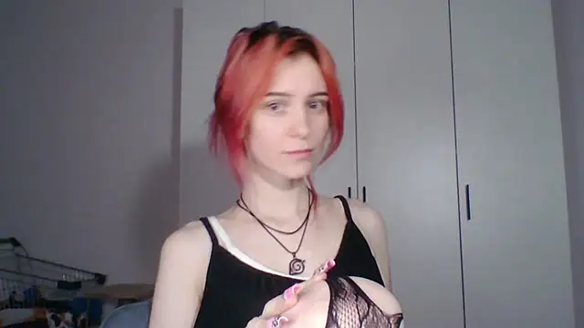 Snapshot of KayleneWesterberg chatting on 06/28/26, 03:07 KayleneWesterberg online show from 06/28/26, 03:07