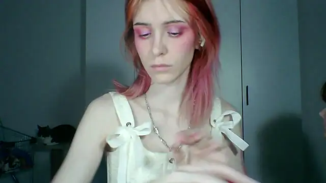 Snapshot of KayleneWesterberg chatting on 06/29/26, 03:12 KayleneWesterberg online show from 06/29/26, 03:12