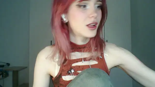 Snapshot of KayleneWesterberg chatting on 07/12/26, 03:03 KayleneWesterberg online show from 07/12/26, 03:03