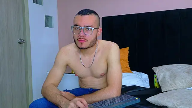 Snapshot of Matia_Zelvya chatting on 07/08/26, 12:31 Matia Zelvya online show from 07/08/26, 12:31