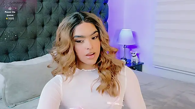 Snapshot of Scarlethvhonparker chatting on 03/15/26, 10:05 Scarlethvhonparker online show from 03/15/26, 10:05