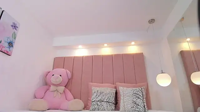 ariana lehman online show from 06/17/26, 05:36