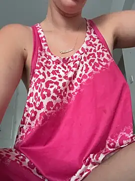 Snapshot of EmmaBrooks3 chatting on 06/15/26, 02:36 EmmaBrooks3 online show from 06/15/26, 02:36