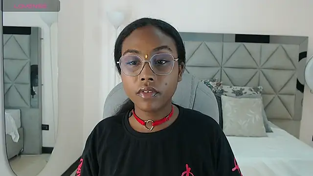lily mendoza online show from 07/27/26, 07:43