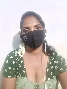Snapshot of akshaya4311 chatting on 06/17/26, 04:41 akshaya4311 online show from 06/17/26, 04:41