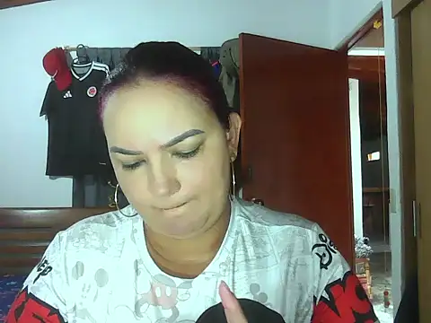 Snapshot of Ariel_691 chatting on 07/12/26, 05:37 Ariel 691 online show from 07/12/26, 05:37