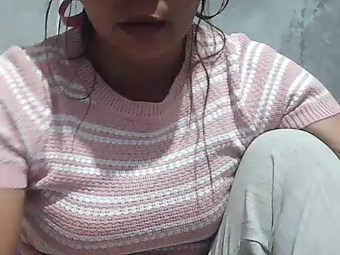Snapshot of mymommy69 chatting on 06/29/26, 11:49 mymommy69 online show from 06/29/26, 11:49