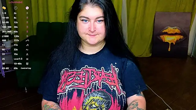 CessieBler online show from 07/29/26, 05:44