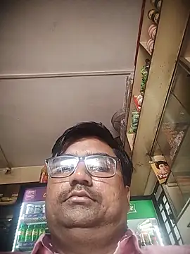 Snapshot of dhirusury050625 chatting on 07/02/26, 06:19 dhirusury050625 online show from 07/02/26, 06:19