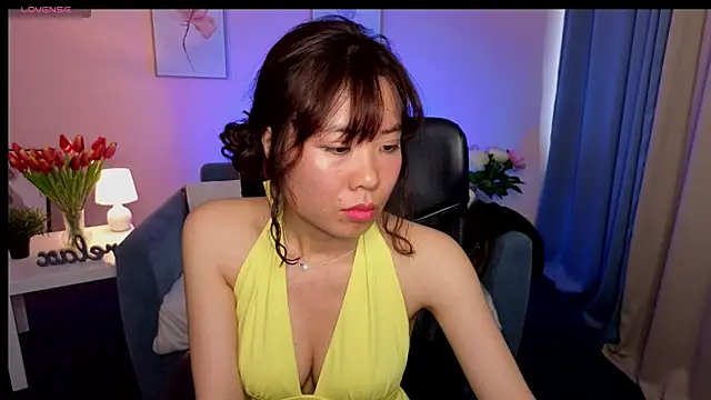 Snapshot of MyRebecca chatting on 06/17/26, 12:07 MyRebecca online show from 06/17/26, 12:07