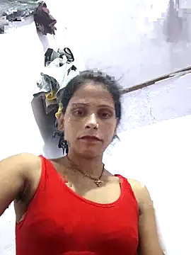 Snapshot of Roohi-hot chatting on 07/02/26, 03:34 Roohi-hot online show from 07/02/26, 03:34