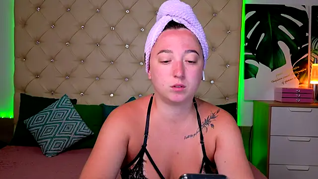 Snapshot of AVA_MAXIMUS chatting on 07/01/26, 04:58 AVA MAXIMUS online show from 07/01/26, 04:58
