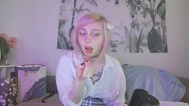 FreyaKatty online show from 07/16/26, 02:56