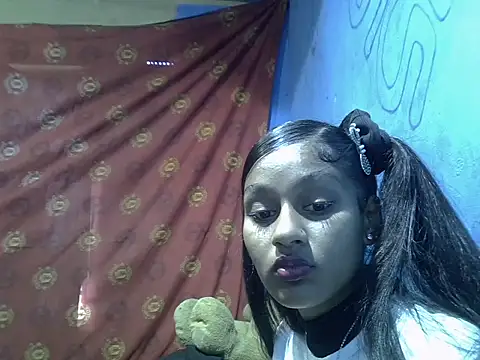 Snapshot of indianbeauty980 chatting on 07/18/26, 11:47 indianbeauty980 online show from 07/18/26, 11:47