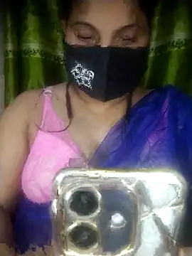 Snapshot of Khosi_Moni chatting on 07/01/26, 08:30 Khosi Moni online show from 07/01/26, 08:30
