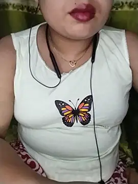 Snapshot of Khosi_Moni chatting on 07/10/26, 09:06 Khosi Moni online show from 07/10/26, 09:06