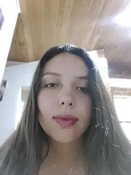 Snapshot of Bella_Karoline chatting on 07/07/26, 12:24 Bella Karoline online show from 07/07/26, 12:24