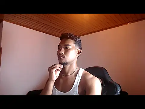 Snapshot of Thong_21 chatting on 06/14/26, 03:19 Thong 21 online show from 06/14/26, 03:19