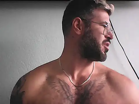 Snapshot of mrbighairychest chatting on 07/10/26, 03:47 mrbighairychest online show from 07/10/26, 03:47