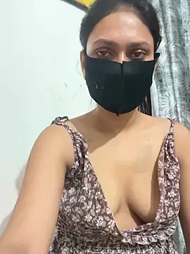 Snapshot of kavyq3791 chatting on 07/25/26, 03:04 kavyq3791 online show from 07/25/26, 03:04