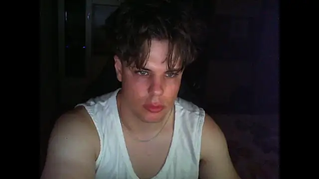 Snapshot of kanewolf_55 chatting on 07/05/26, 09:00 kanewolf 55 online show from 07/05/26, 09:00