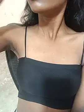 Snapshot of kavita_45 chatting on 07/12/26, 11:56 kavita 45 online show from 07/12/26, 11:56