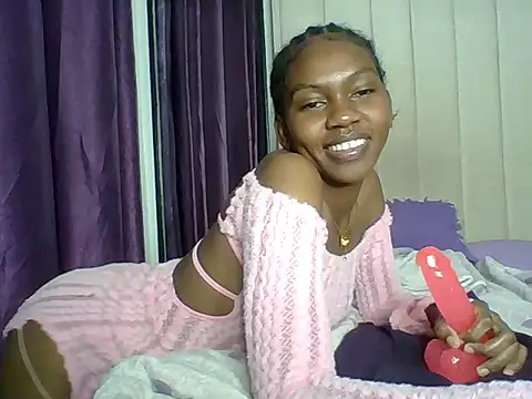 Snapshot of sexy_aurora444 chatting on 07/28/26, 07:39 sexy aurora444 online show from 07/28/26, 07:39