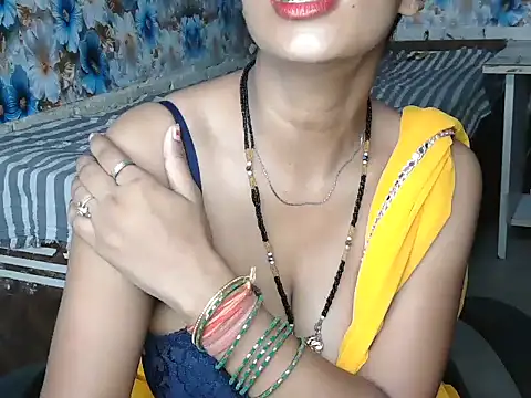 Snapshot of NottyMomo chatting on 07/11/26, 05:04 NottyMomo online show from 07/11/26, 05:04