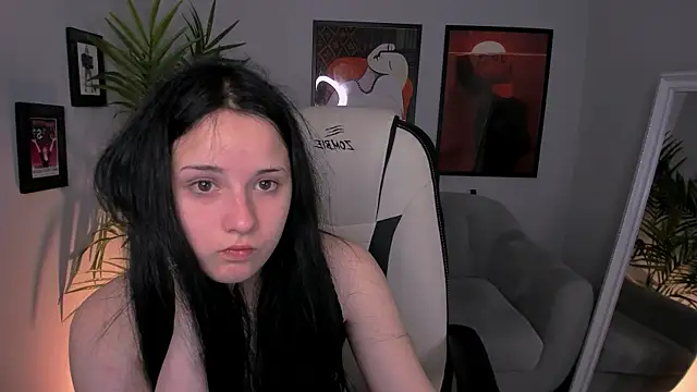 Snapshot of AmeliaRiviera chatting on 07/06/26, 06:43 AmeliaRiviera online show from 07/06/26, 06:43