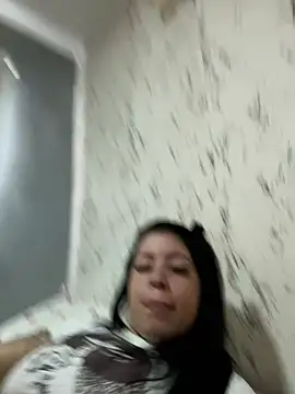 Snapshot of gabi_diass chatting on 07/27/26, 04:14 gabi diass online show from 07/27/26, 04:14