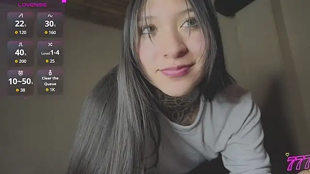 Snapshot of isasaenz_ chatting on 07/16/26, 03:12 isasaenz online show from 07/16/26, 03:12