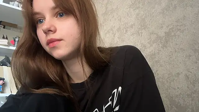 Snapshot of Mollybeans chatting on 06/17/26, 03:46 Mollybeans online show from 06/17/26, 03:46