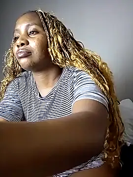 Snapshot of mislasha chatting on 07/26/26, 06:26 mislasha online show from 07/26/26, 06:26