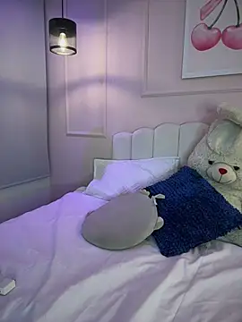 Snapshot of Doll_Maddy_ chatting on 07/03/26, 03:24 Doll Maddy online show from 07/03/26, 03:24