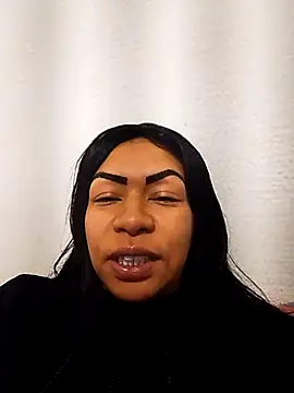 Snapshot of _Ana_paula_ chatting on 06/25/26, 04:23 Ana paula online show from 06/25/26, 04:23