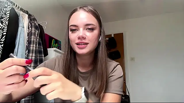beautifulMira online show from 06/14/26, 11:12