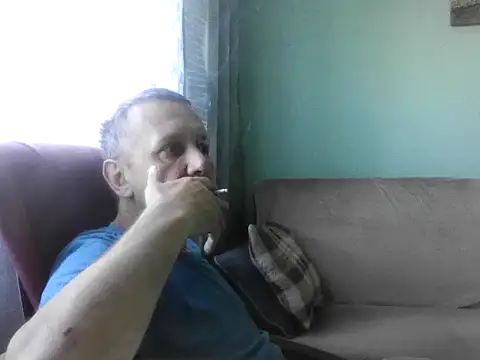 Snapshot of RafalekRozmarynowski81 chatting on 06/23/26, 06:00 RafalekRozmarynowski81 online show from 06/23/26, 06:00