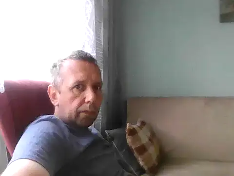 Snapshot of RafalekRozmarynowski81 chatting on 07/07/26, 05:10 RafalekRozmarynowski81 online show from 07/07/26, 05:10