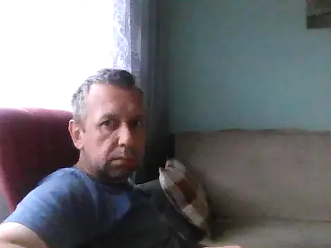 Snapshot of RafalekRozmarynowski81 chatting on 07/12/26, 05:53 RafalekRozmarynowski81 online show from 07/12/26, 05:53